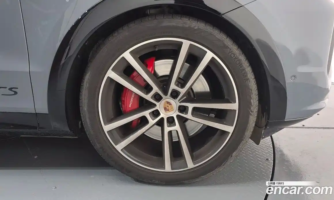 Porsche Cayenne 2024 4.0 гидро в Москве № 213070, фото 4