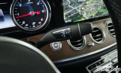 Mercedes-Benz E-Class 2019 1.9 гидро в Москве № 2130923, миниатюра 12