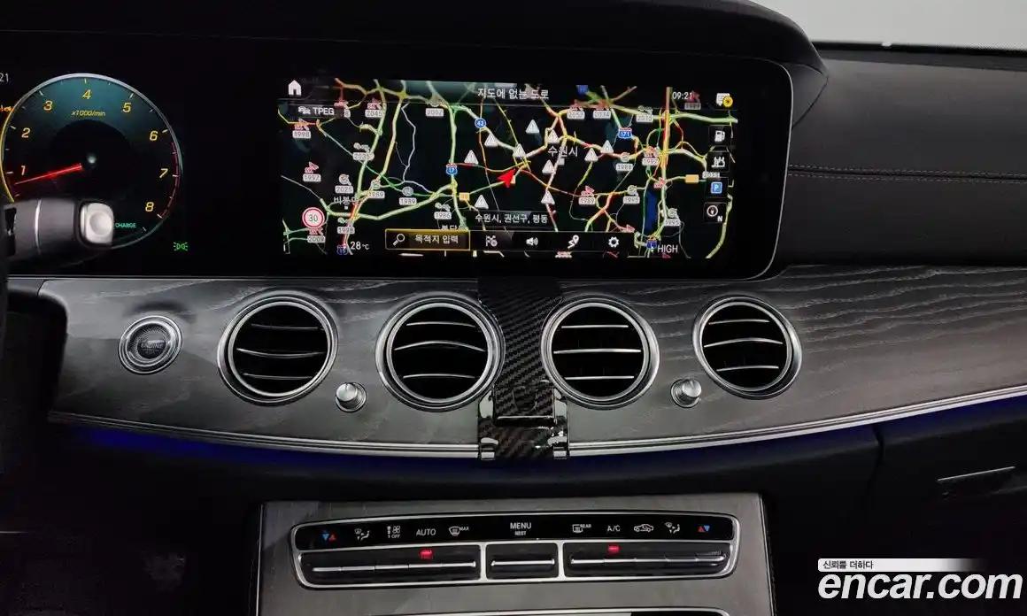 Mercedes-Benz E-Class 2022 2.0 гидро в Москве № 2130957, фото 18