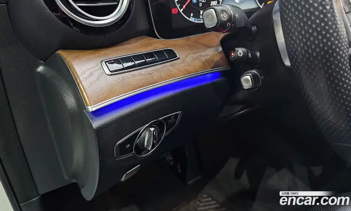 Mercedes-Benz E-Class 2018 2.0 гидро в Москве № 2130959, фото 19