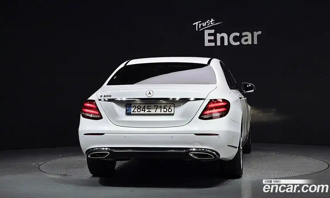 Mercedes-Benz E-Class 2018 2.0 гидро в Москве № 2130959, фото 4