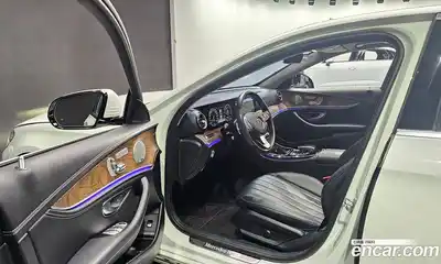 Mercedes-Benz E-Class 2018 2.0 гидро в Москве № 2130959, миниатюра 10