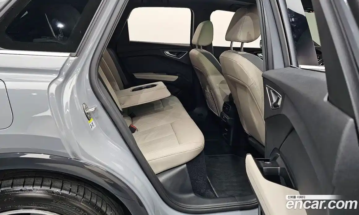 Audi Q4 e-tron 2023 0.2 гидро в Москве № 2131007, фото 16