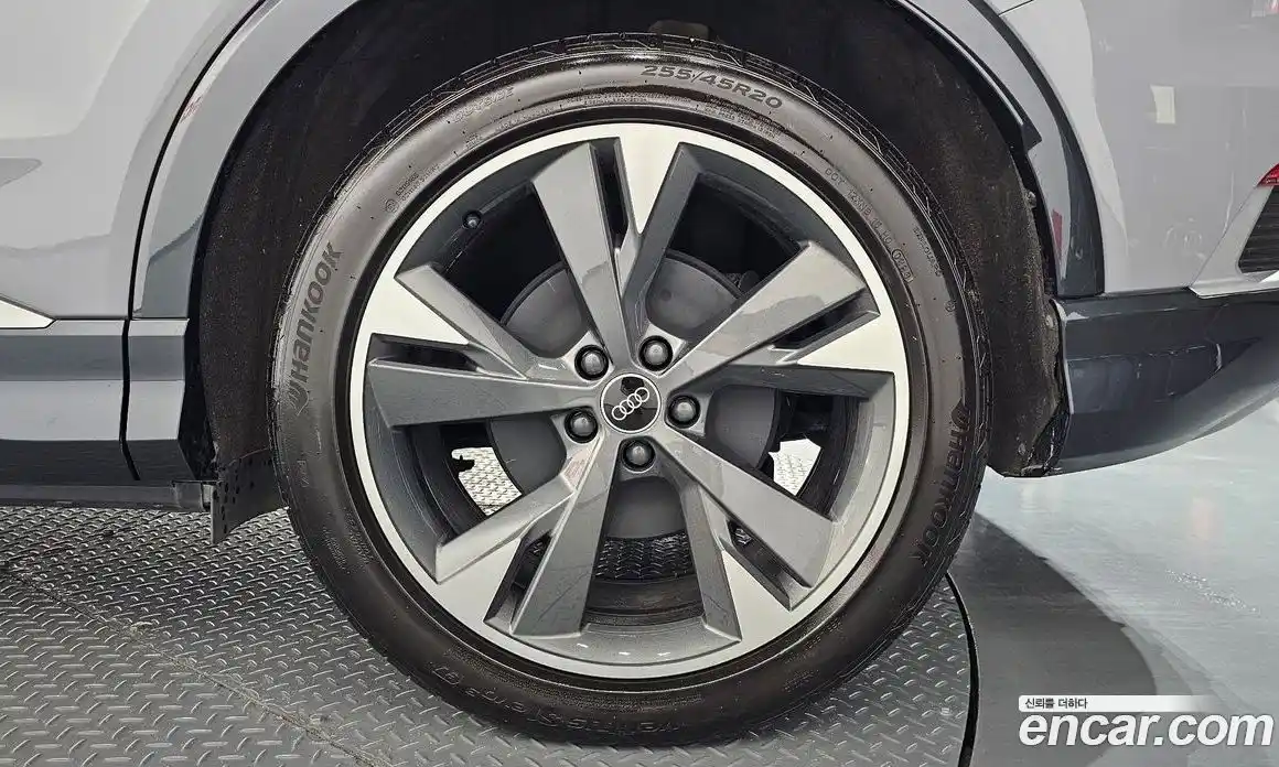 Audi Q4 e-tron 2023 0.2 гидро в Москве № 2131007, фото 6