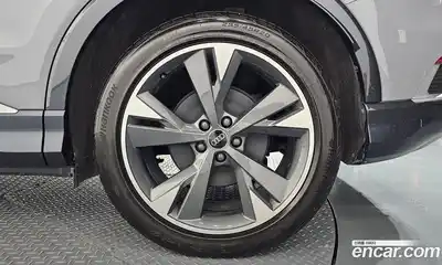 Audi Q4 e-tron 2023 0.2 гидро в Москве № 2131007, миниатюра 6