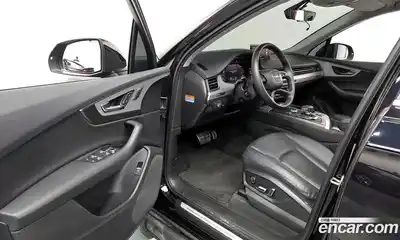 Audi Q7 2019 2.0 гидро в Москве № 2131106, миниатюра 10