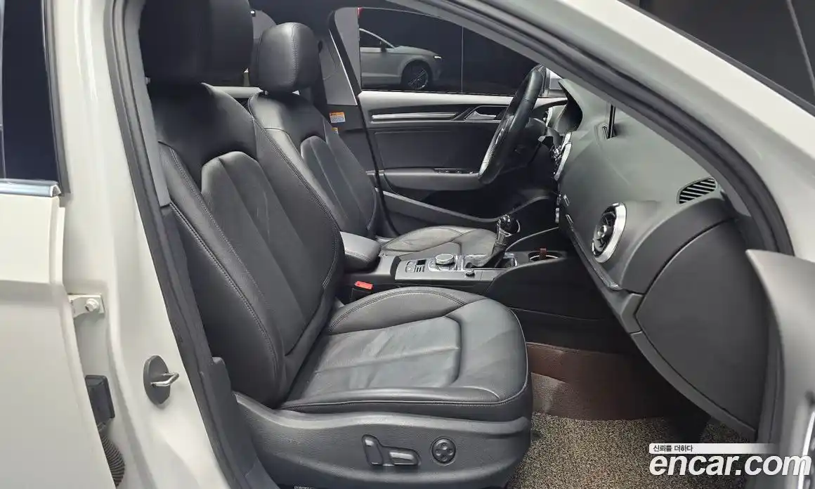 Audi A3 2018 2.0 гидро в Москве № 2131179, фото 16