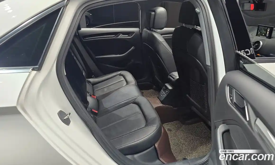 Audi A3 2018 2.0 гидро в Москве № 2131179, фото 17