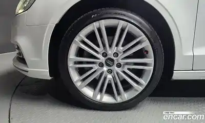 Audi A3 2018 2.0 гидро в Москве № 2131179, миниатюра 5