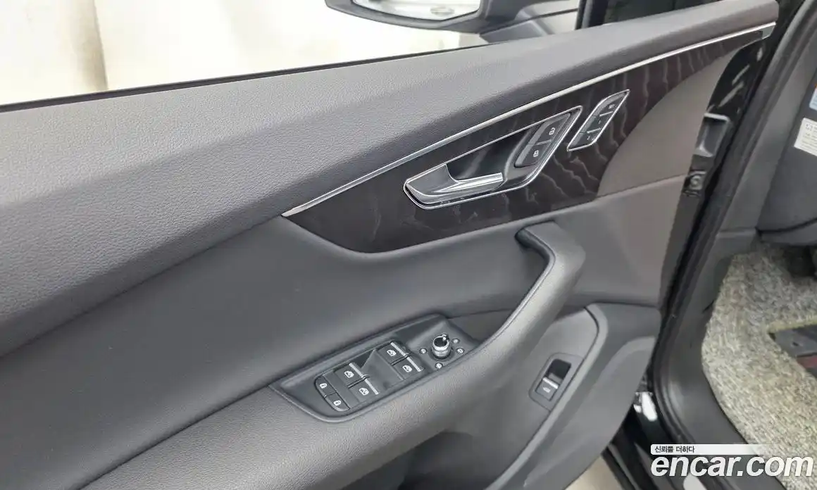 Audi Q7 2022 3.0 гидро в Москве № 2131225, фото 30