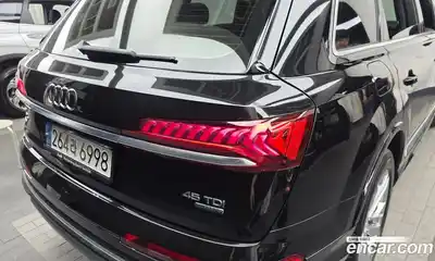 Audi Q7 2022 3.0 гидро в Москве № 2131225, миниатюра 9