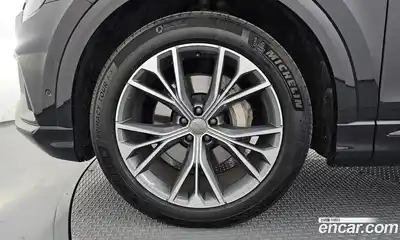 Audi Q8 2020 3.0 гидро в Москве № 2131245, миниатюра 5