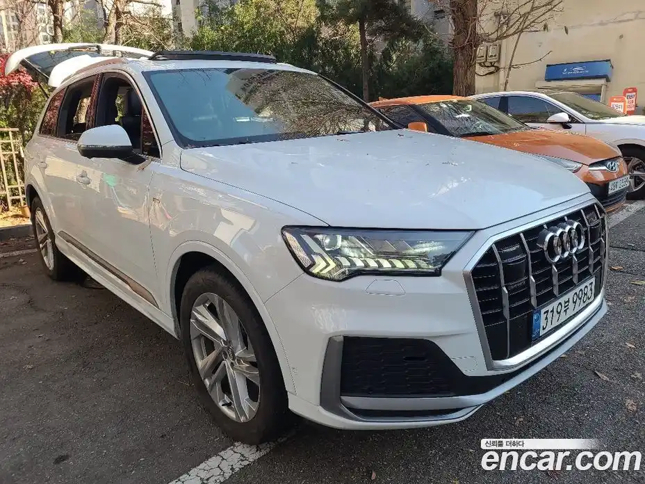 Audi Q7 2021 3.0 гидро в Москве № 2131438, фото 4