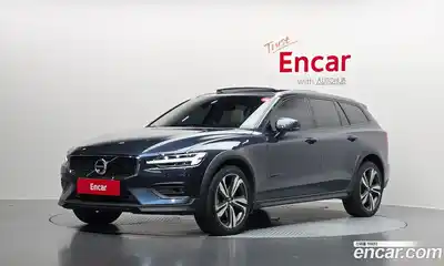 Volvo V60 B5 Pro AWD