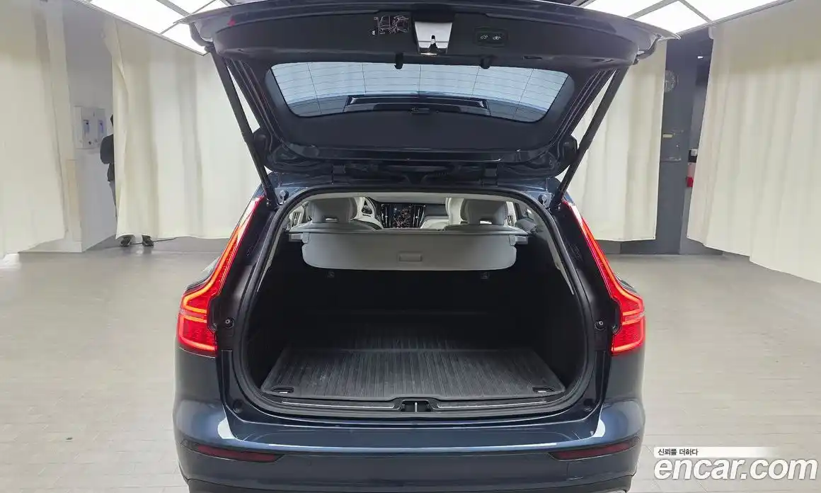 Volvo V60 2021 2.0 гидро в Москве № 2131520, фото 27