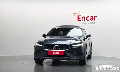 Volvo V60 2021 2.0 гидро в Москве № 2131520, миниатюра 3