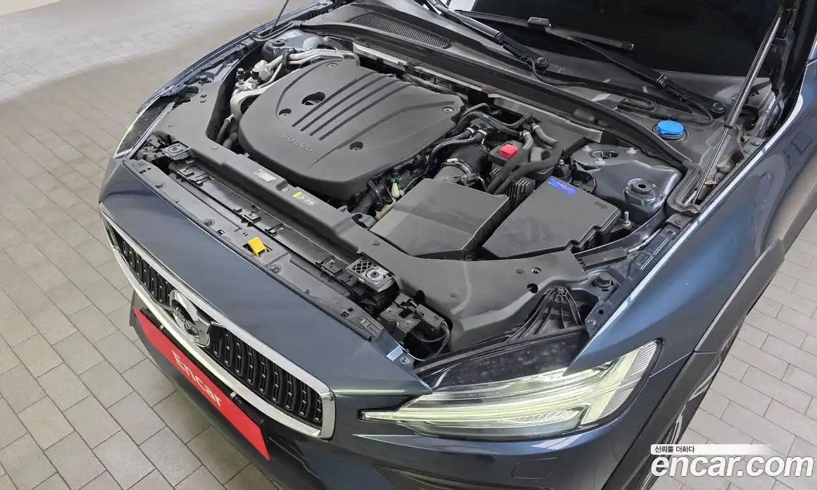 Volvo V60 2021 2.0 гидро в Москве № 2131520, фото 6
