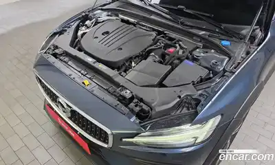 Volvo V60 2021 2.0 гидро в Москве № 2131520, миниатюра 6