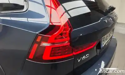 Volvo V60 2021 2.0 гидро в Москве № 2131520, миниатюра 9