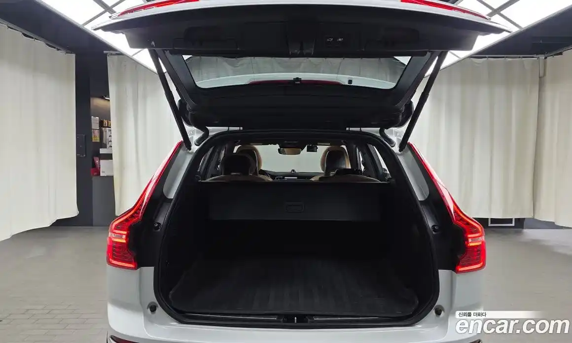 Volvo XC60 2018 2.0 гидро в Москве № 2131585, фото 20