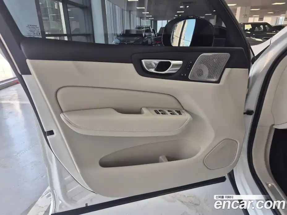 Volvo XC60 2026 2.0 гидро в Москве № 2131599, фото 13