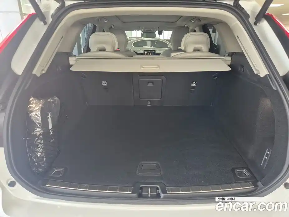 Volvo XC60 2026 2.0 гидро в Москве № 2131599, фото 20