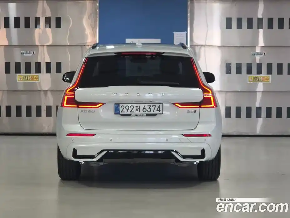 Volvo XC60 2026 2.0 гидро в Москве № 2131599, фото 4