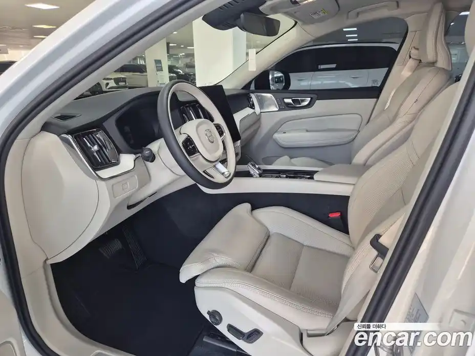 Volvo XC60 2026 2.0 гидро в Москве № 2131599, фото 7