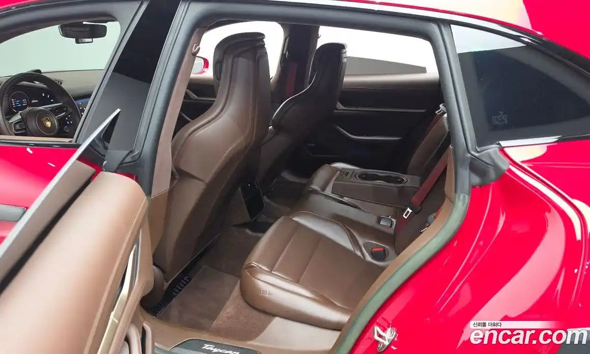 Porsche Taycan 2022 0.1 гидро в Москве, фото 11