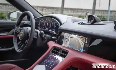Porsche Taycan 2025 3.0 гидро в Москве № 2131653, миниатюра 2