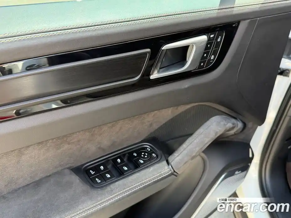 Porsche Cayenne 2022 4.0 гидро в Москве, фото 8