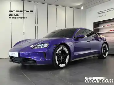 Porsche Taycan Base 4