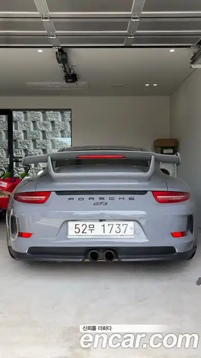 Porsche 911 GT3 991