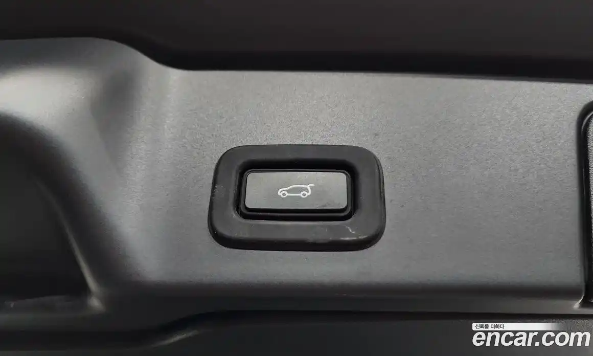 Land Rover Range-Rover Evoque 2022 2.0 гидро в Москве № 2131847, фото 18