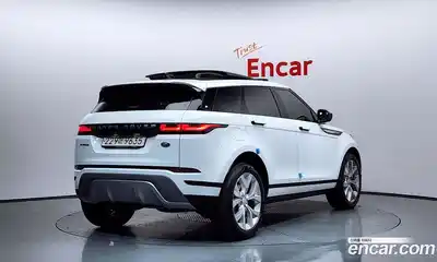 Land Rover Range-Rover Evoque 2022 2.0 гидро в Москве № 2131847, миниатюра 2