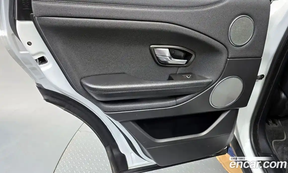 Land Rover Range-Rover Evoque 2018 2.0 гидро в Москве № 2131873, фото 15
