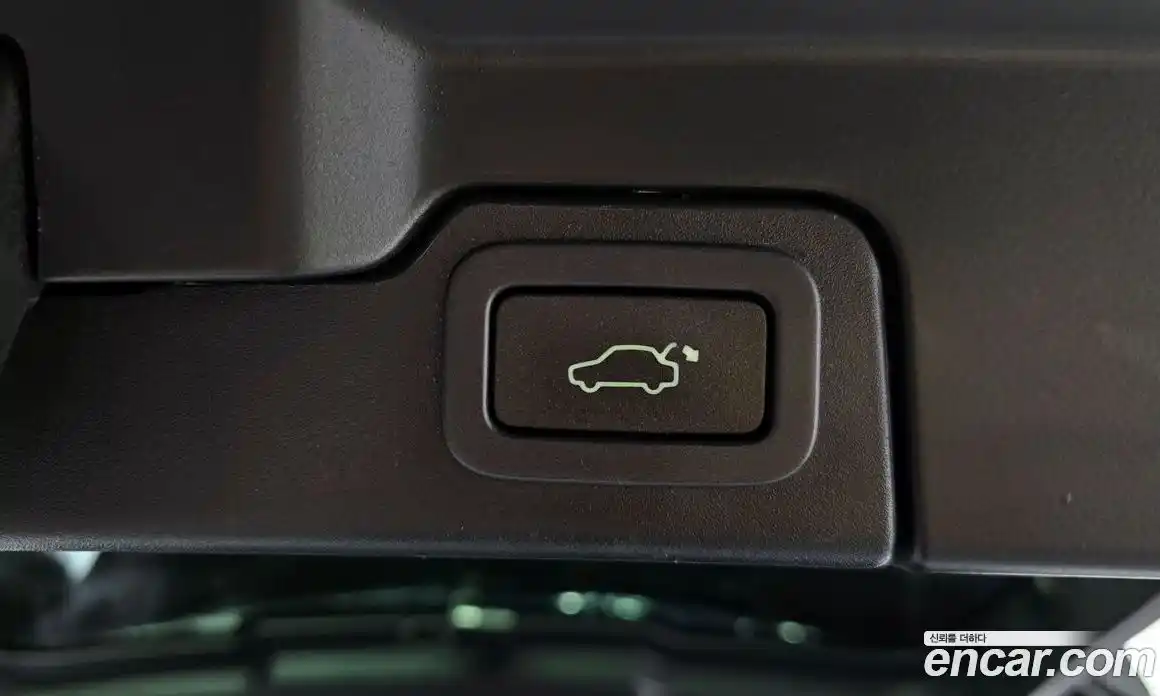 Land Rover Range-Rover Evoque 2018 2.0 гидро в Москве № 2131873, фото 26