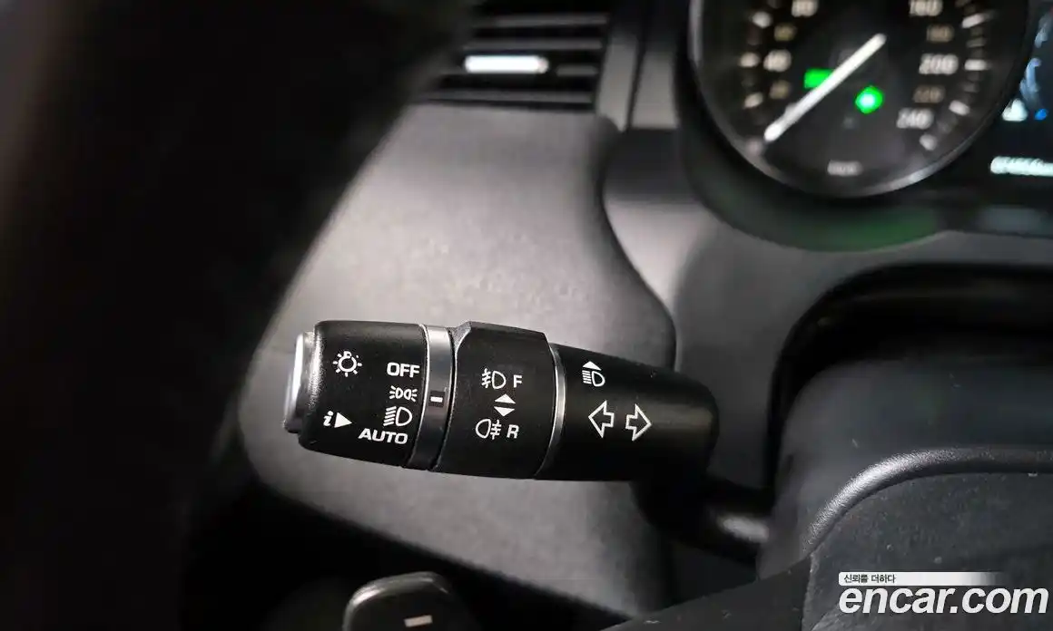 Land Rover Range-Rover Evoque 2018 2.0 гидро в Москве № 2131873, фото 27