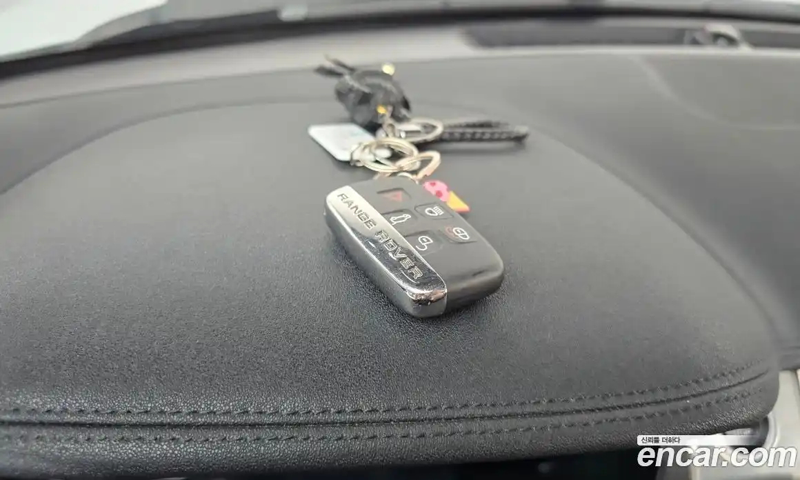 Land Rover Range-Rover Evoque 2018 2.0 гидро в Москве № 2131873, фото 30