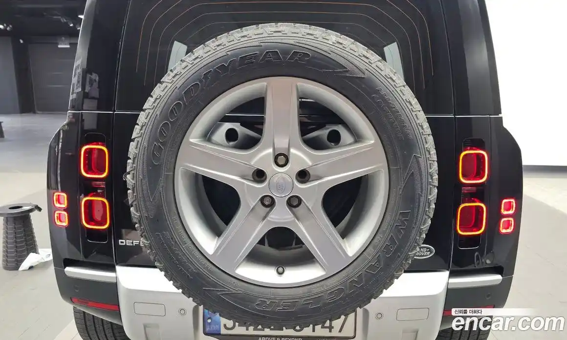 Land Rover Defender 2020 2.0 гидро в Москве № 2131894, фото 27