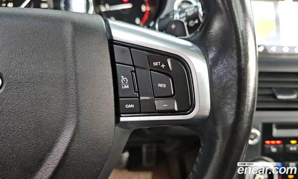 Land Rover Discovery Sport 2017 2.0 гидро в Москве № 2131929, фото 21