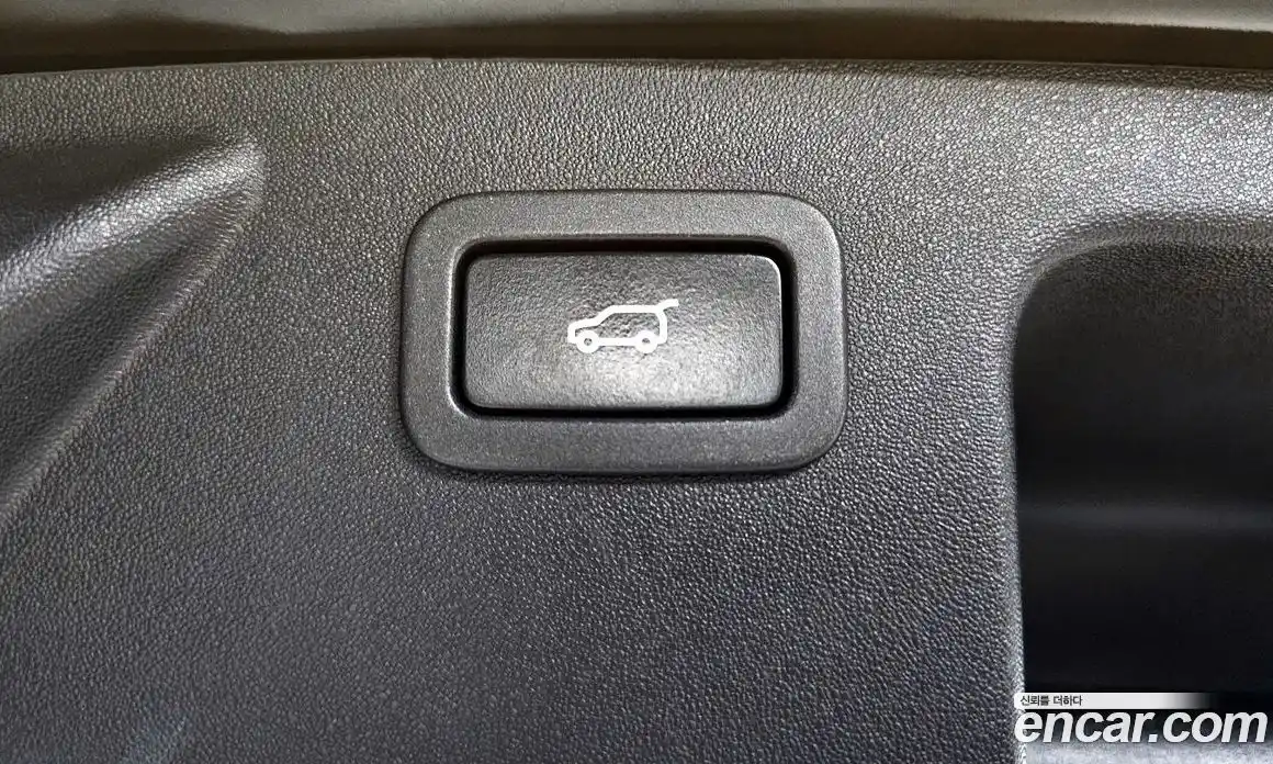 Land Rover Discovery Sport 2017 2.0 гидро в Москве № 2131929, фото 23