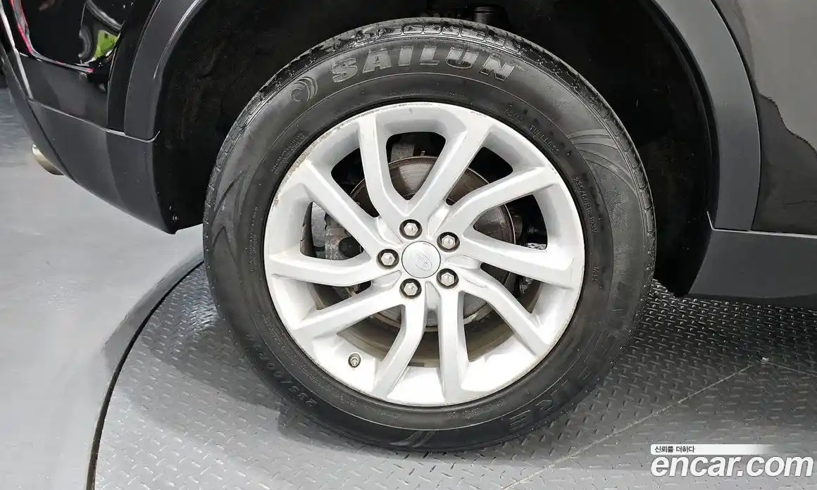 Land Rover Discovery Sport 2017 2.0 гидро в Москве № 2131929, фото 5