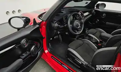Mini Cooper 2024 2.0 гидро в Москве № 2132081, миниатюра 12