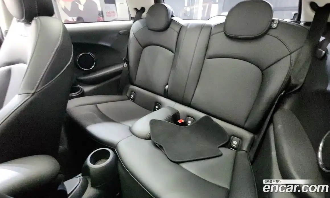 Mini Cooper 2018 2.0 гидро в Москве № 2132100, фото 17