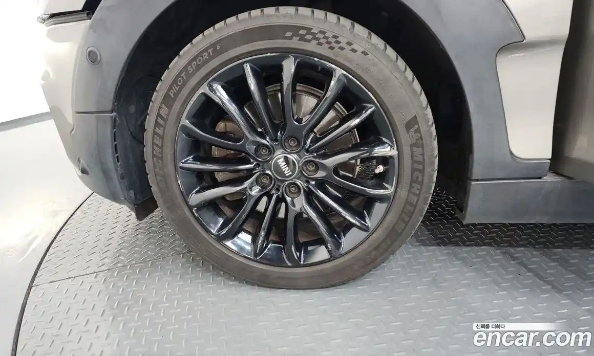 Mini Clubman 2019 2.0 гидро в Москве № 2132113, фото 5