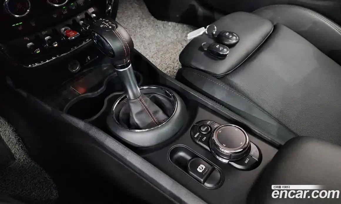 Mini Clubman 2019 2.0 гидро в Москве № 2132113, фото 9