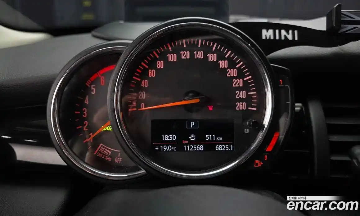 Mini Cooper 2018 1.5 гидро в Москве № 2132120, фото 11