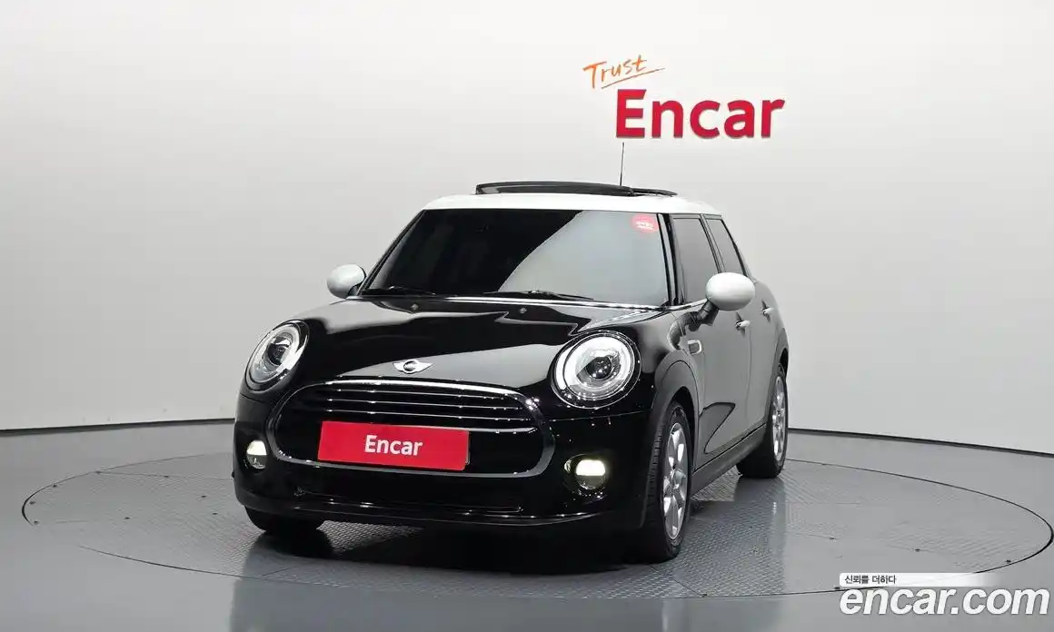 Mini Cooper 2018 1.5 гидро в Москве № 2132120, фото 3