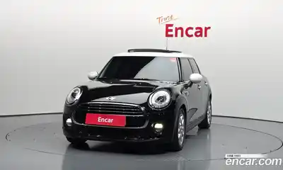 Mini Cooper 2018 1.5 гидро в Москве № 2132120, миниатюра 3